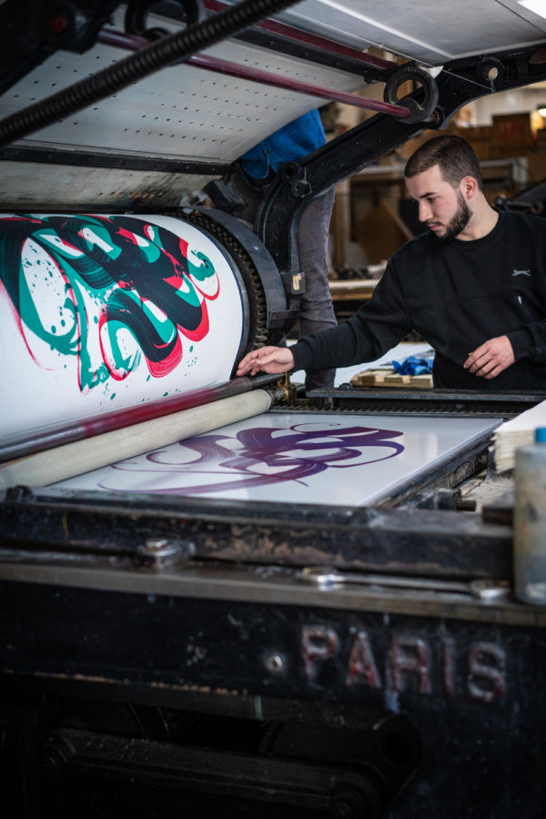 unambidextrous-green-red-niels-shoe-meulman-print-them-all-lithograph-on-stone-publishing-house-paris-printing-process